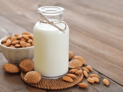 Er mandelmælk godt for miljøet? 